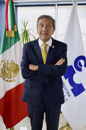 Dr. Moisés  Casarrubias Ramírez