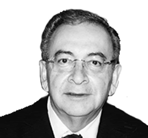 Dr. Misael Uribe Esquivel